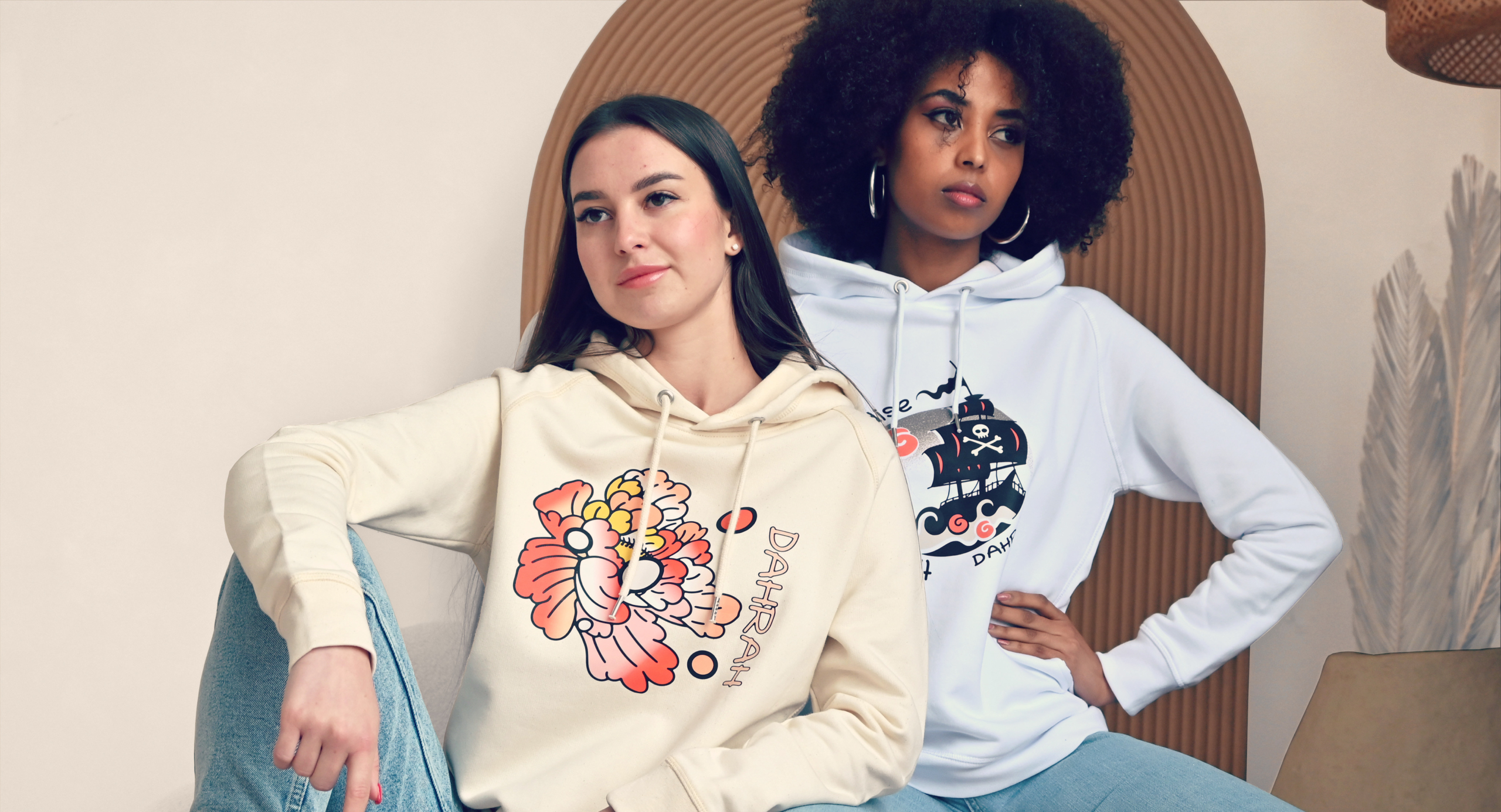 Dahrah Fashion is a brand of sustainable and organic hoodies and T-shirts based in The Netherlands
