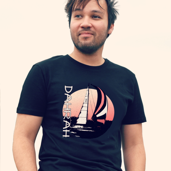 Dahrah Darah unisex organic cotton T-shirt with print of a sailboat.